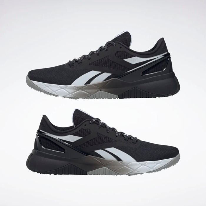 נעלי ריצה לבוגרים בצבע שחור/לבן דגם Nanoflex TR מבית REEBOK