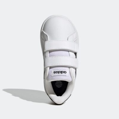 נעלי אופנה לילדים בצבע לבן/שחור דגם 2.0 GRAND COURT מבית ADIDAS