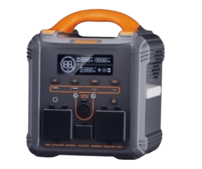 תחנת כח ניידת 700W נטענת בשעה דגם 600S מבית NEWSMY