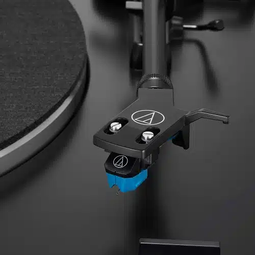 פטיפון אוטומטי עם Bluetooth דגם AT-LP3XBT מבית Audio Technica