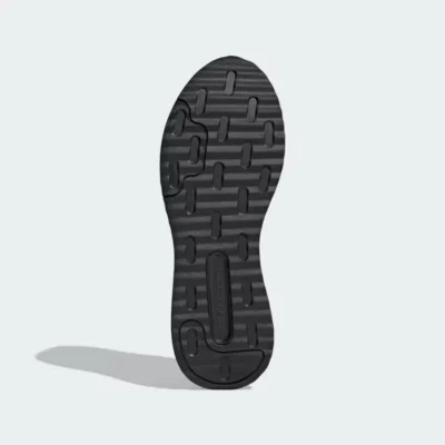 נעלי ספורט לגברים דגם XPLR PATH מבית Adidas