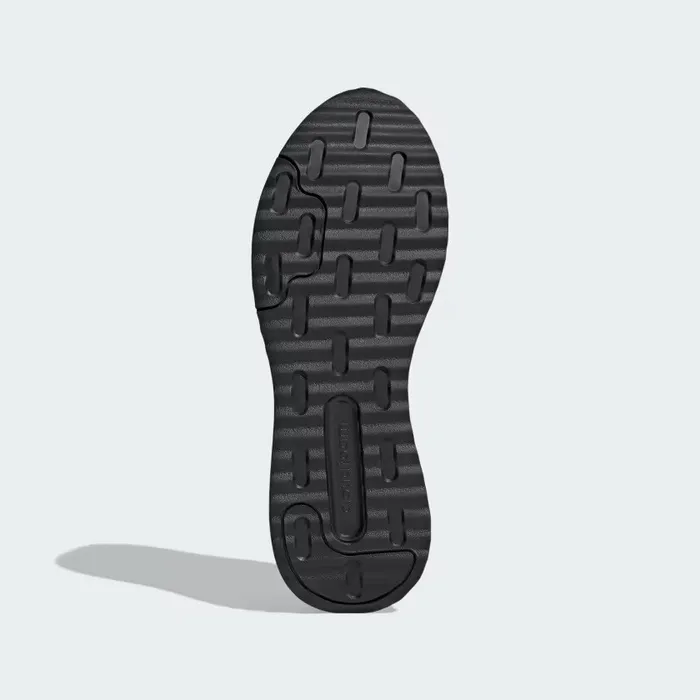 נעלי ספורט לגברים דגם XPLR PATH מבית Adidas