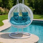 גוף לבן כריות-טורקיז