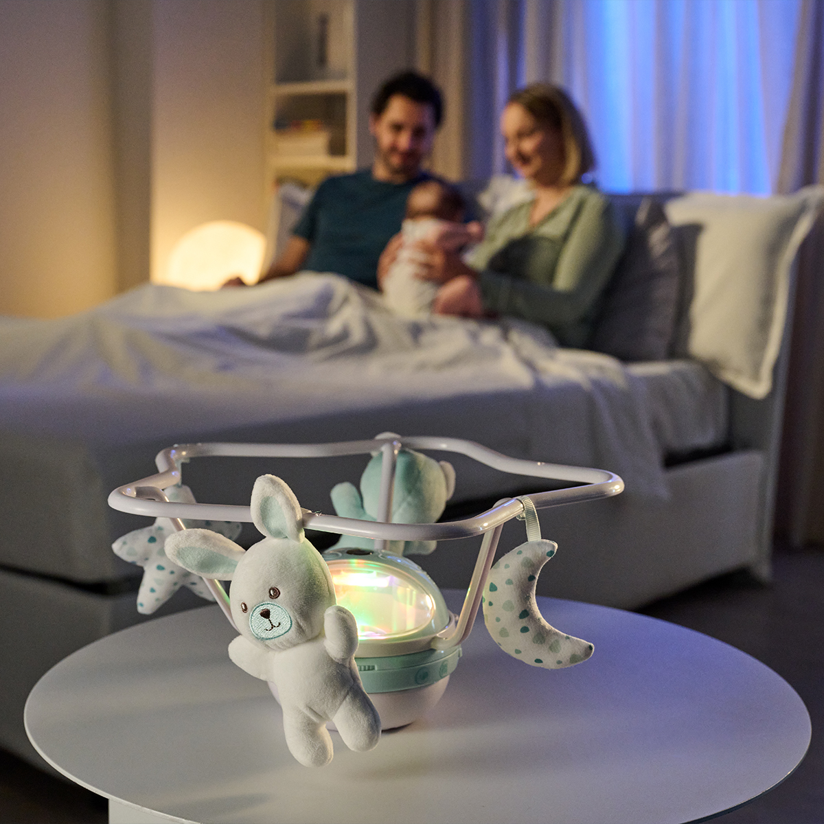 מובייל קשת בענן - Rainbow Cot Mobile מבית Chicco
