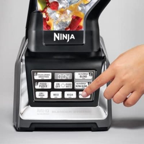 מעבד מזון משולב בלנדר Auto IQ 3 IN 1 דגם BL682 מבית Ninja