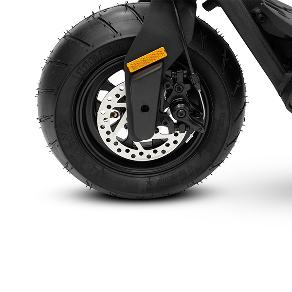קורקינט חשמלי דגם CROSS-E SPORT מבית DUCATI