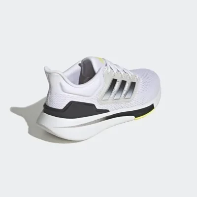 נעלי ספורט לגברים דגם EQ21 RUN מבית Adidas