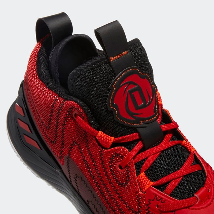 נעלי כדורסל מקצועיות דגם D ROSE SON OF CHI 2.0 מבית ADIDAS