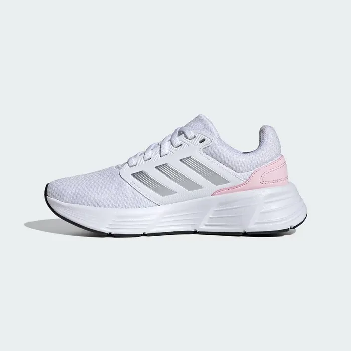 נעלי ספורט לנשים דגם GALAXY 6 מבית Adidas