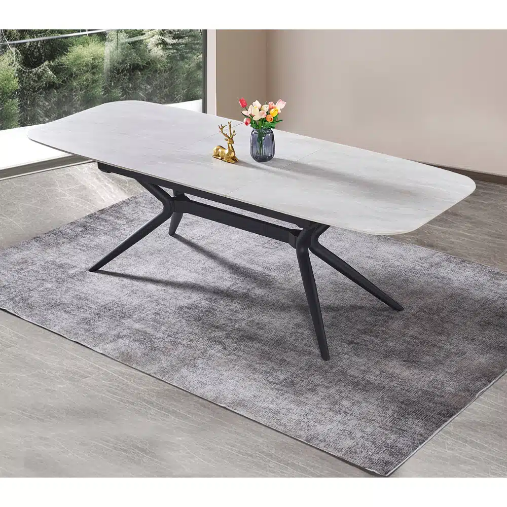 שולחן אוכל אבן קרמית נפתח 1.8–2.4 מטר דגם חץ מבית HOME DECOR שולחן אוכל אבן קרמית נפתח 1.8–2.4 מטר דגם חץ מבית HOME DECOR