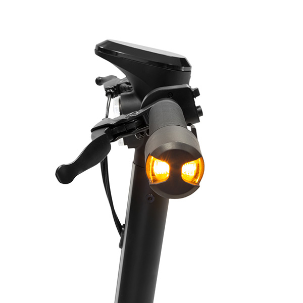 קורקינט חשמלי דגם CITY CROSS-E UP מבית DUCATI