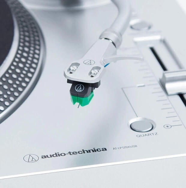 פטיפון עם הנעה ישירה USB דגם AT-LP120XUSB מבית Audio Technica