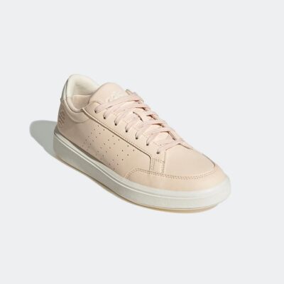 נעלי אופנה לנשים דגם NOVA COURT LIFESTYLE VEGAN מבית ADIDAS