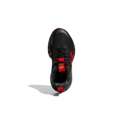 נעלי כדורסל לילדים ונוער דגם Own The Game 2.0 מבית ADIDAS