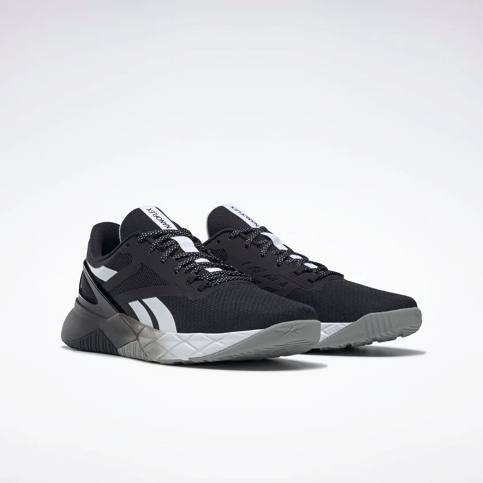 נעלי ריצה לבוגרים בצבע שחור/לבן דגם Nanoflex TR מבית REEBOK