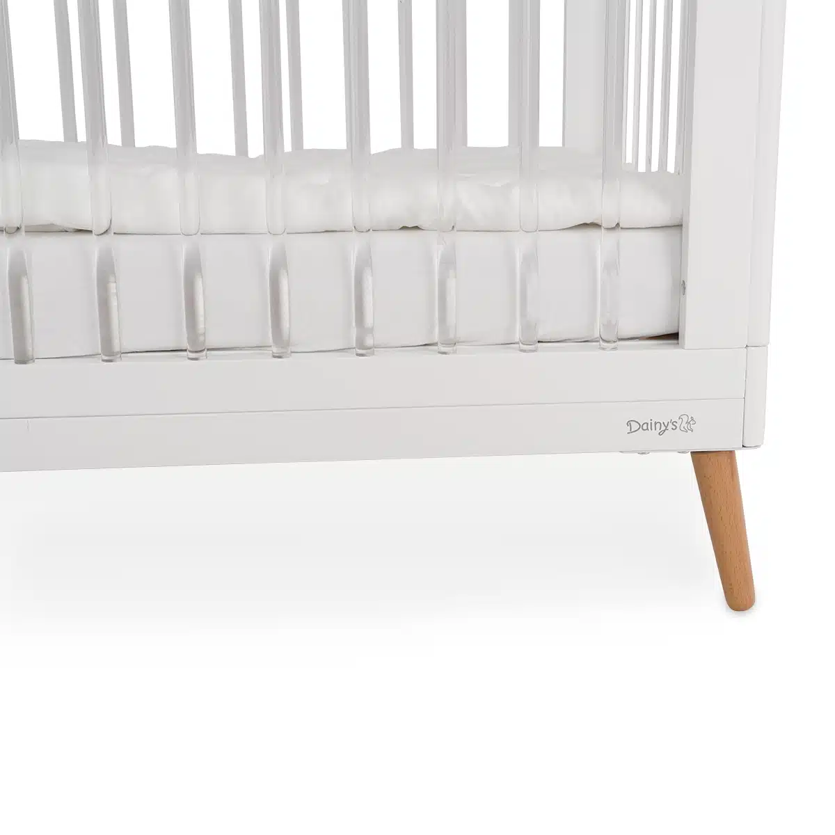 מיטת תינוק הילס - Hills™ White/Acrylic מבית Dainy's