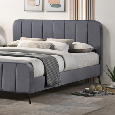 מיטה זוגית מרופדת בד קטיפתי דגם גוליאן מבית Home Decor