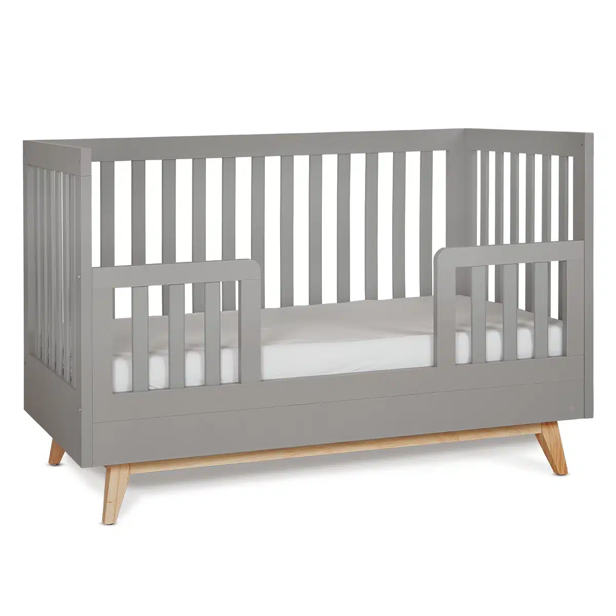מיטת תינוק מייסון - Maison™ Baby Bed 130×70 cm מבית Dainy's