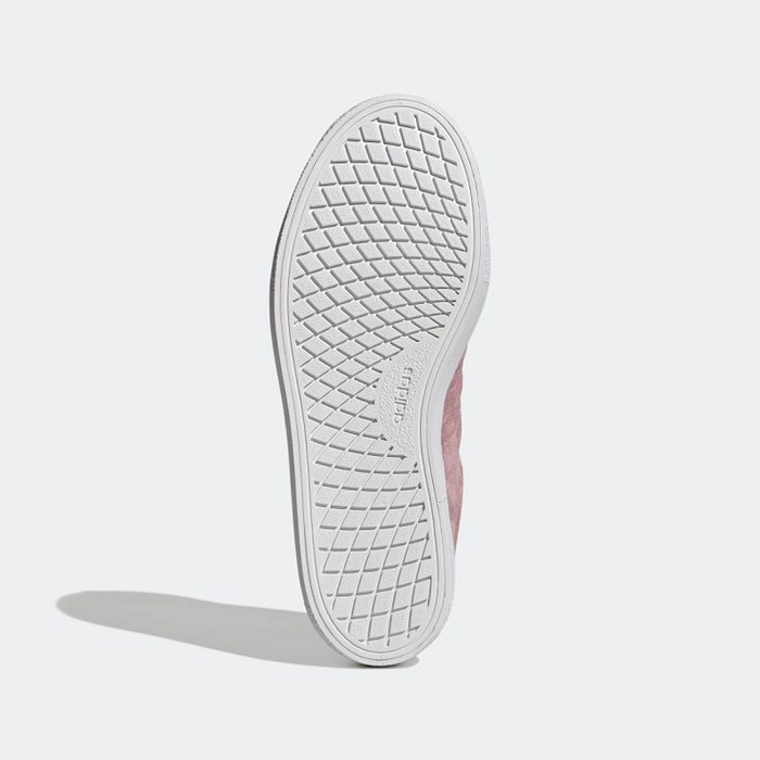 נעלי אופנה לנשים דגם VULC RAID3R מבית ADIDAS