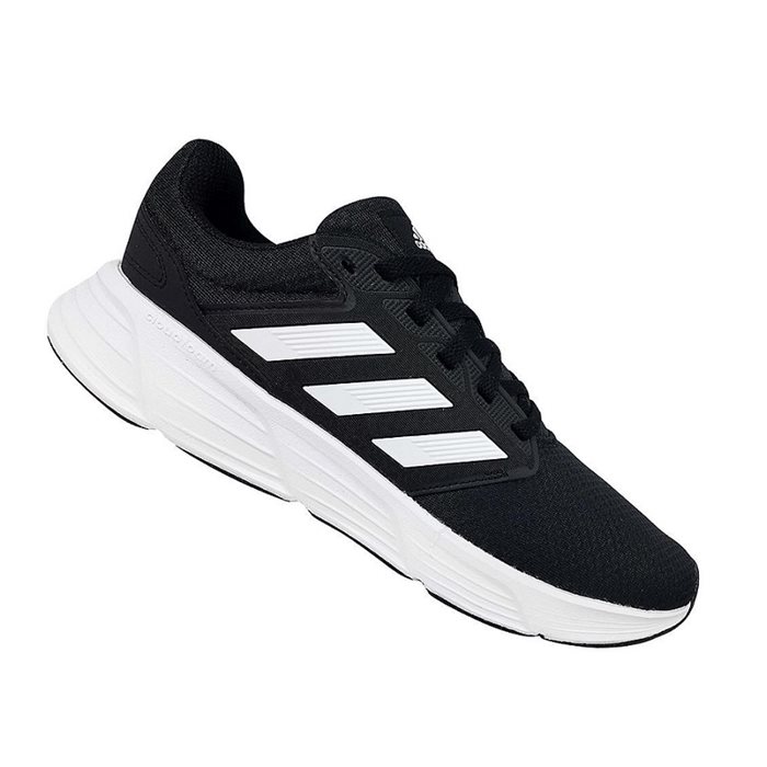נעלי ריצה לגברים בצבע שחור/לבן דגם GALAXY 6 מבית ADIDAS