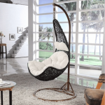 גוף שחור-כריות שמנת