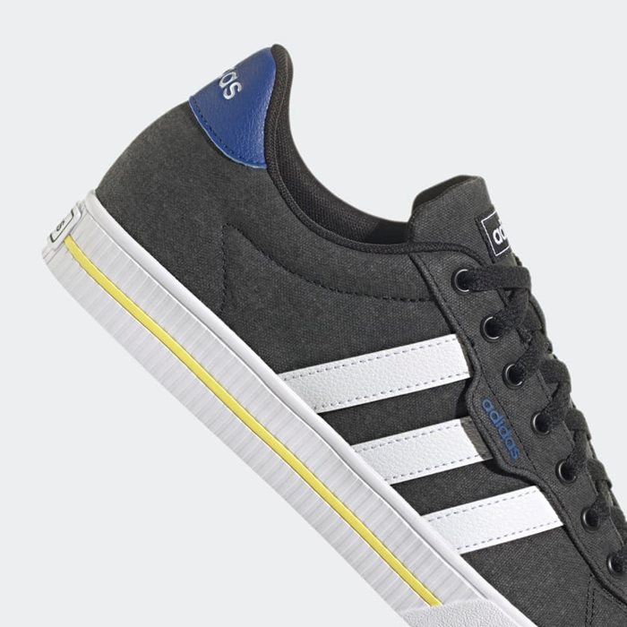 נעלי אופנה לגברים דגם DAILY 3.0 מבית ADIDAS