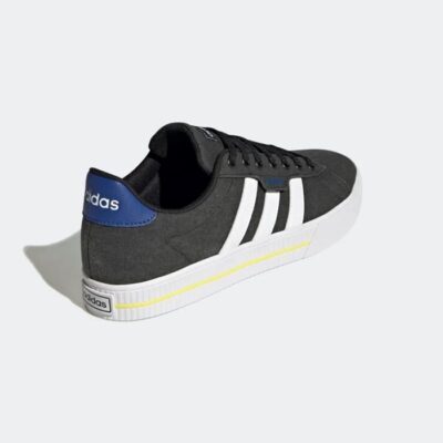 נעלי אופנה לגברים דגם DAILY 3.0 מבית ADIDAS