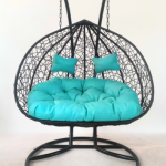 גוף שחור-כריות טורקיז