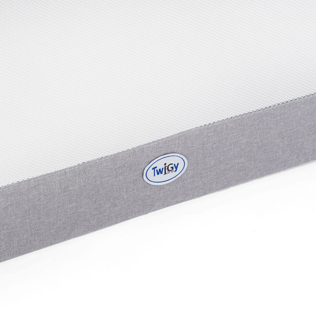 מגן מיטה סייפ פיט 135 ס”מ – Guard My Bed SafeFit מבית Twigy