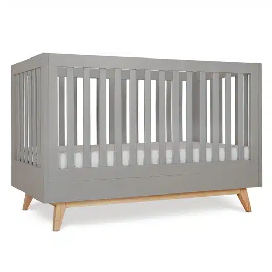 מיטת תינוק מייסון - Maison™ Baby Bed 130×70 cm מבית Dainy's