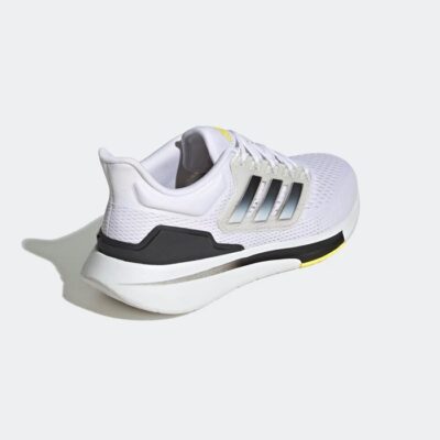 נעלי ריצה לבוגרים בצבע לבן דגם EQ21 RUN מבית ADIDAS