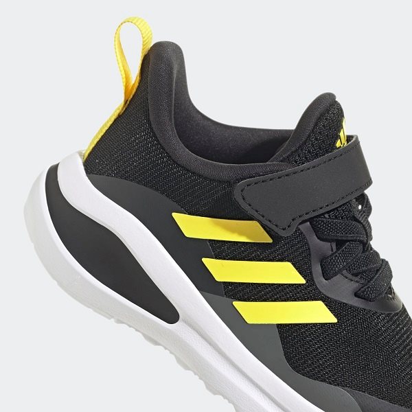 נעלי ספורט לתינוקות דגם FORTARUN SPORT RUNNING מבית ADIDAS