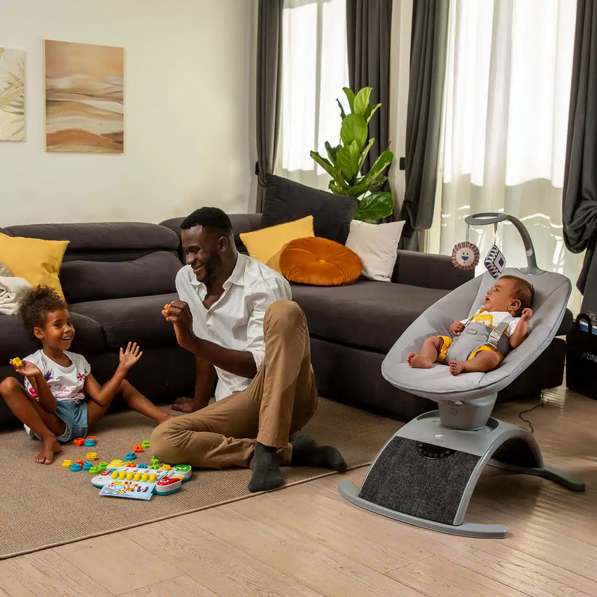 טרמפולינה חשמלית קומפי ווייב - Comfy Wave Bouncer מבית Chicco