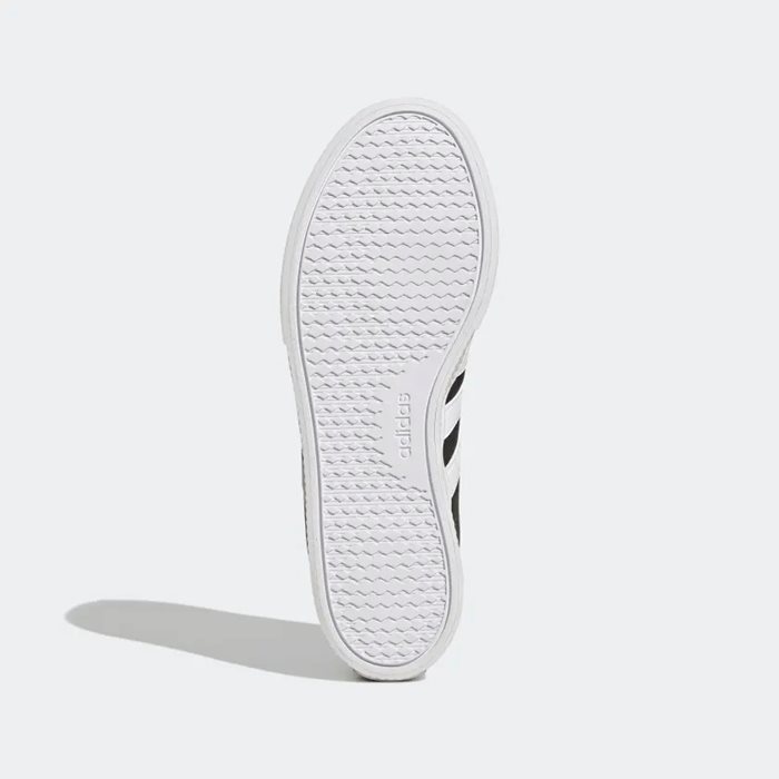 נעלי אופנה לגברים דגם DAILY 3.0 מבית ADIDAS