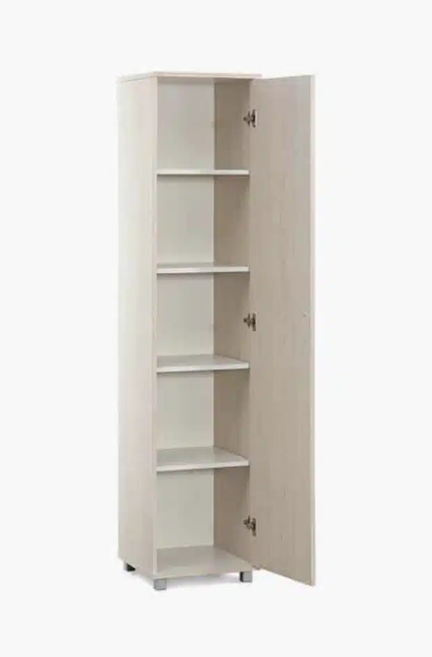 ארון שירות איכותי עומד על במה דגם 700 מבית yiron