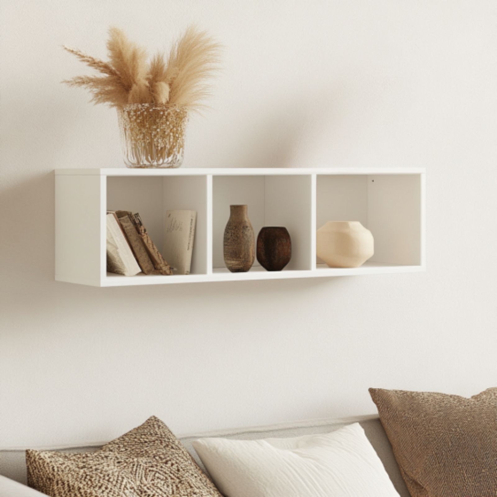 מדף מעוצב ברוחב 90 ס"מ בצבע לבן דגם פטל PETEL מבית TUDO DESIGN