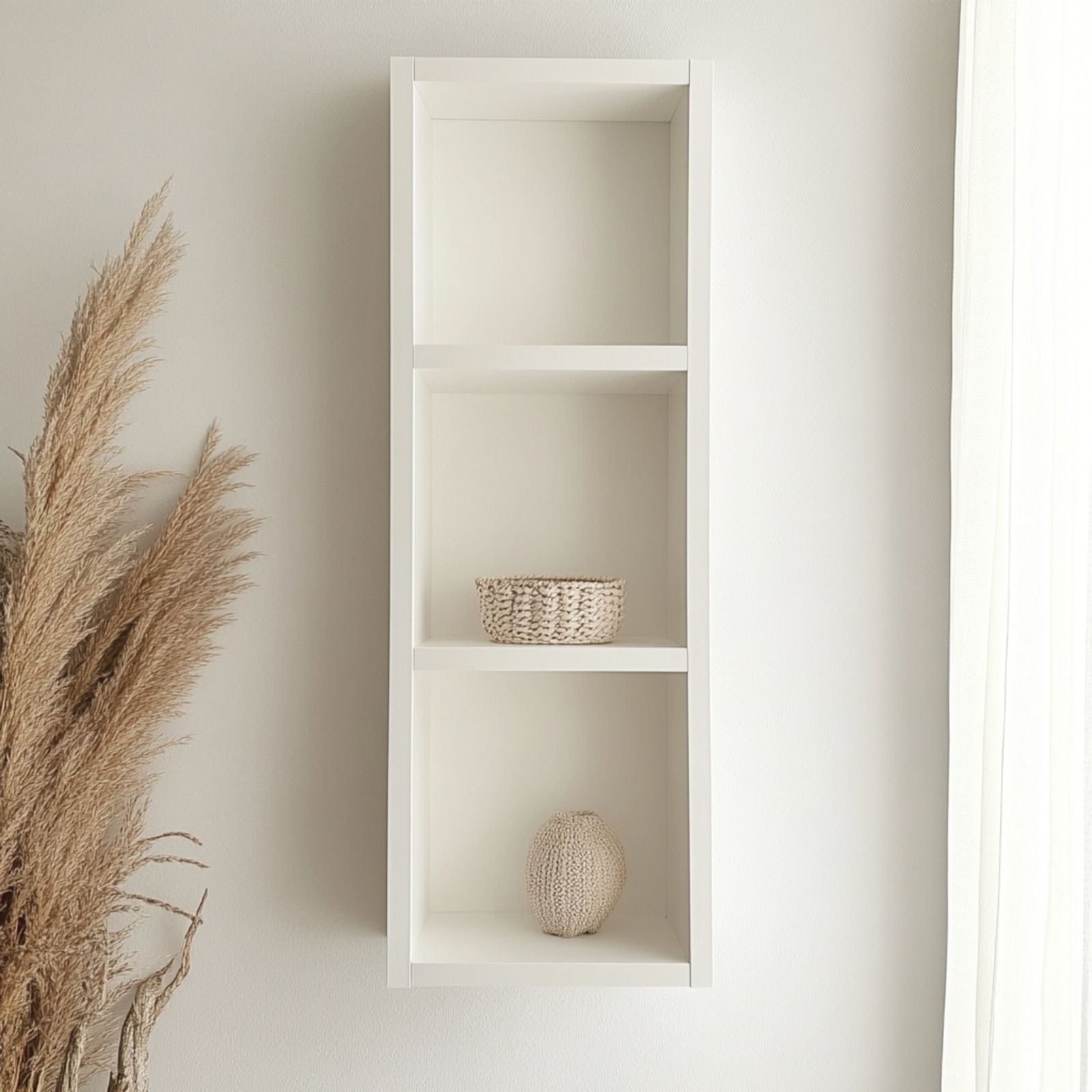 מדף מעוצב ברוחב 90 ס"מ בצבע לבן דגם פטל PETEL מבית TUDO DESIGN