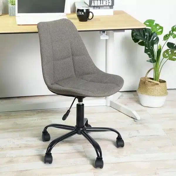 כיסא מרופד לבית ולמשרד דגם HIGOS מבית HOMAX כיסא מרופד לבית ולמשרד דגם HIGOS מבית HOMAX