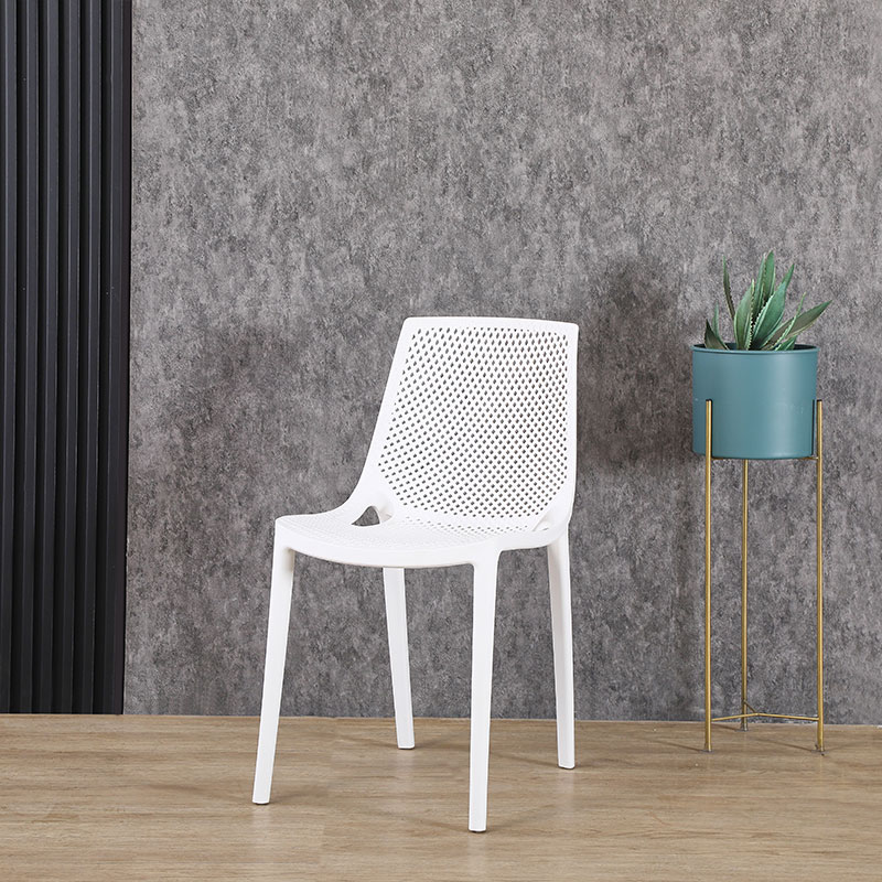 כיסא נערם לפינת אוכל דגם פיליפ מבית Panda Style