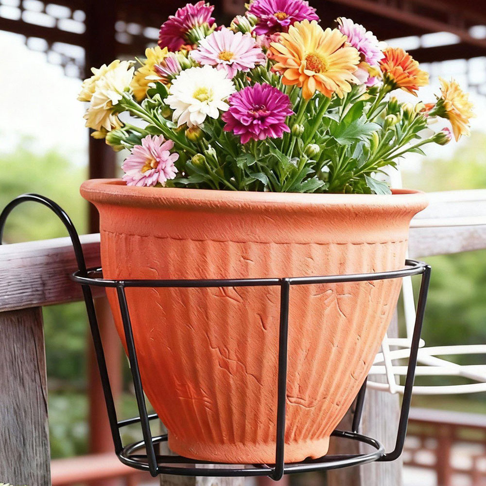 סט 2 מחזיקי עציץ למעקה עמידים בכל מזג אוויר דגם 84006 מבית טיפות טבע