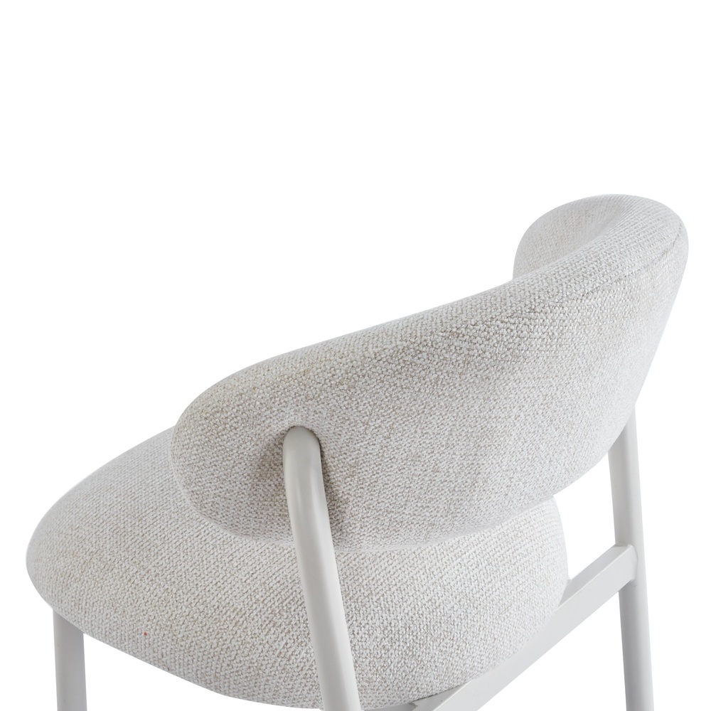 זוג כיסאות מרופדים לפינת אוכל עם רגלי ברזל לבנות דגם פורת מבית HOME DECOR