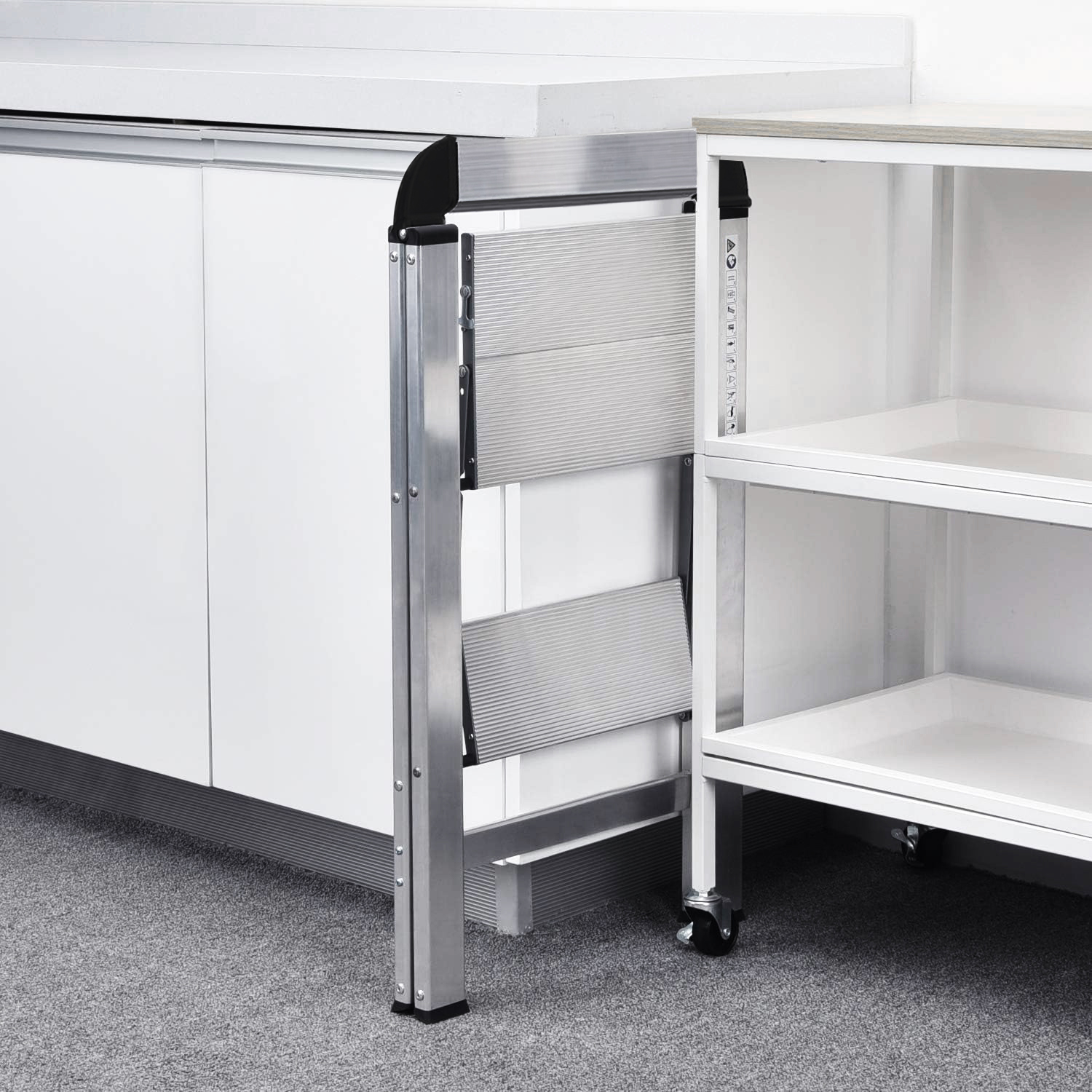 סולם בית אלומיניום 3 שלבים Slim דגם 150221-002 מבית SMITH