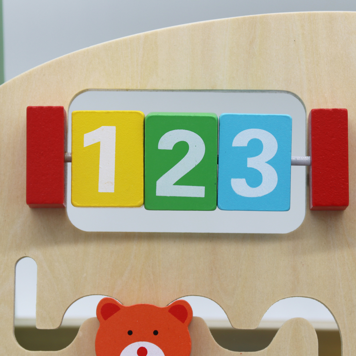 הליכון פעילות מעץ לפעוטות דגם ליבי W08J0012 מבית BUBU