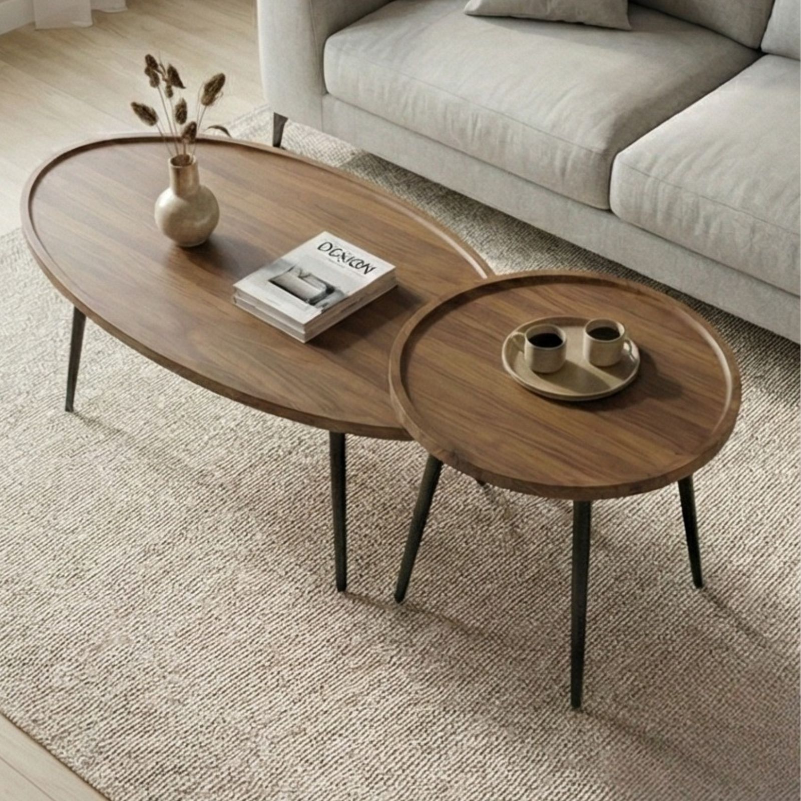 זוג שולחנות סלון בגוון אגוז עם רגלי מתכת שחורות דגם מנהטן Manhattan מבית Tudo Design זוג שולחנות סלון בגוון אגוז עם רגלי מתכת שחורות דגם מנהטן Manhattan מבית Tudo Design