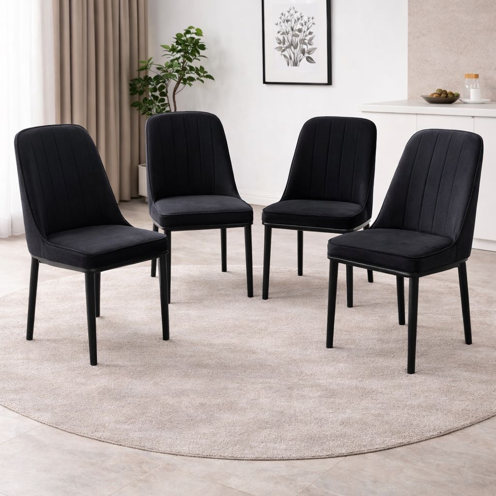 רביעיית כיסאות אוכל מרופדים דגם מונקו מבית Tudo Design