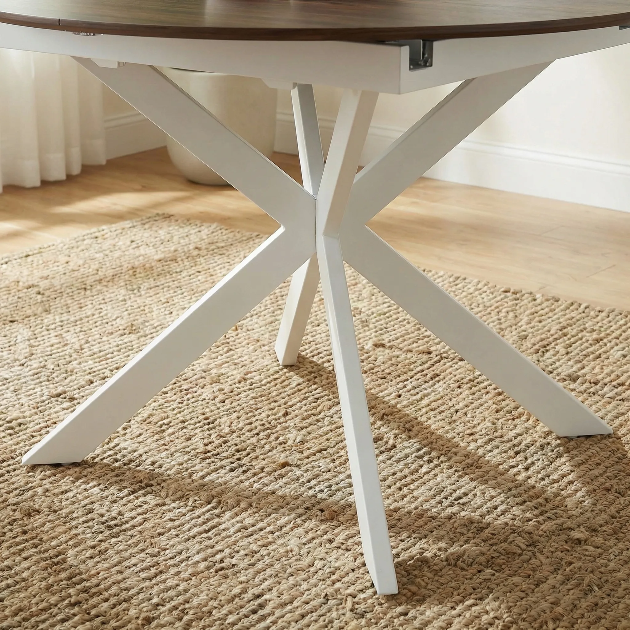 שולחן אוכל עגול נפתח 120–200 ס"מ דגם טנריף מבית HOME DECOR