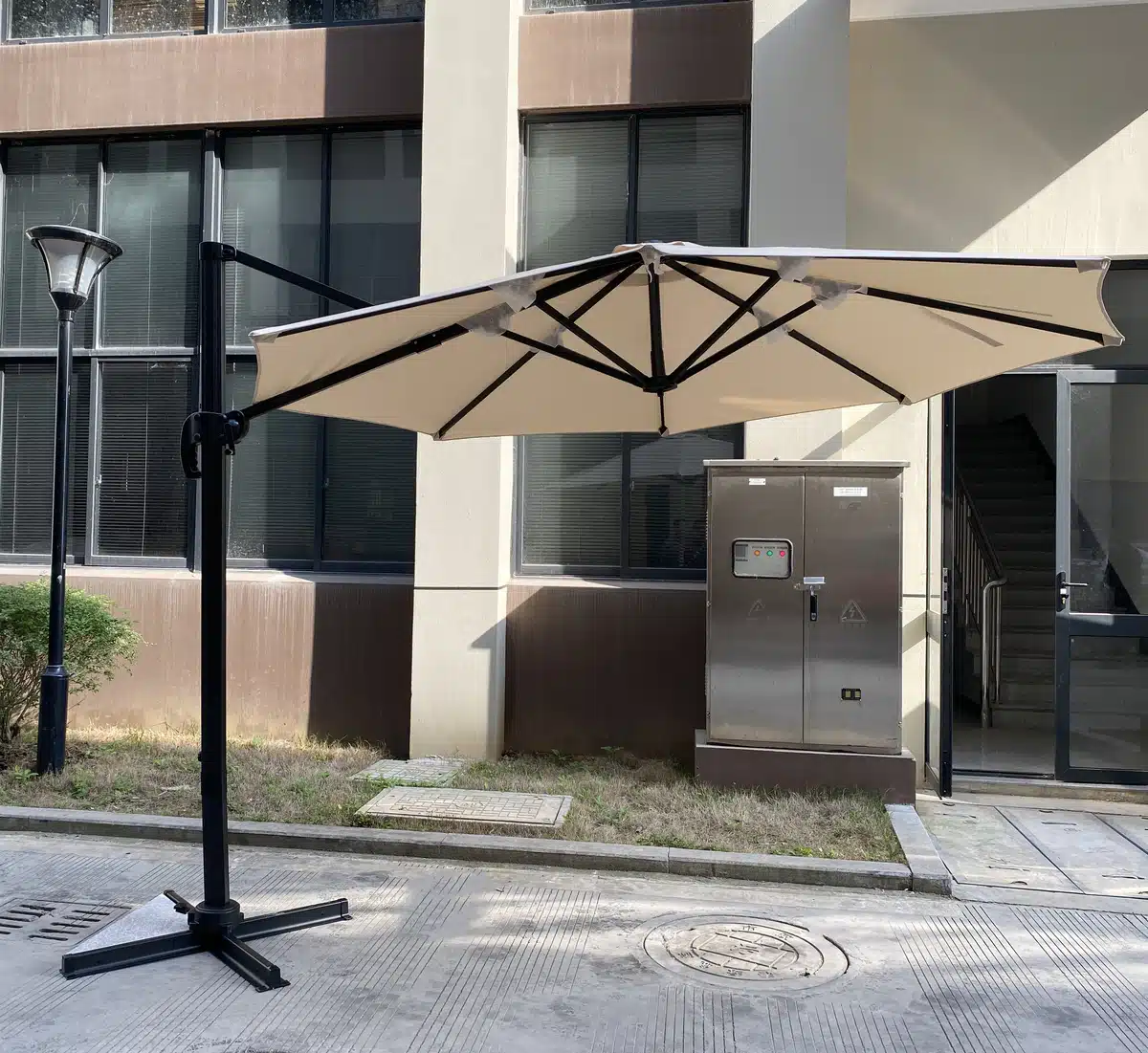 שמשייה רומא עגולה 3 מטר דגם MU7050 מבית PLAYA שמשייה רומא עגולה 3 מטר דגם MU7050 מבית PLAYA