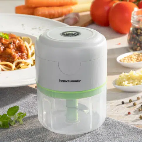 מעבד מזון נטען ונייד Echoppie דגם V0103337 מבית InnovaGoods מעבד מזון נטען ונייד Echoppie דגם V0103337 מבית InnovaGoods